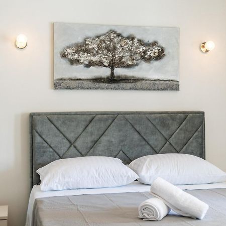 Feather Studio Apartment - Free Private Parking - Self Check-In Дубровник Экстерьер фото